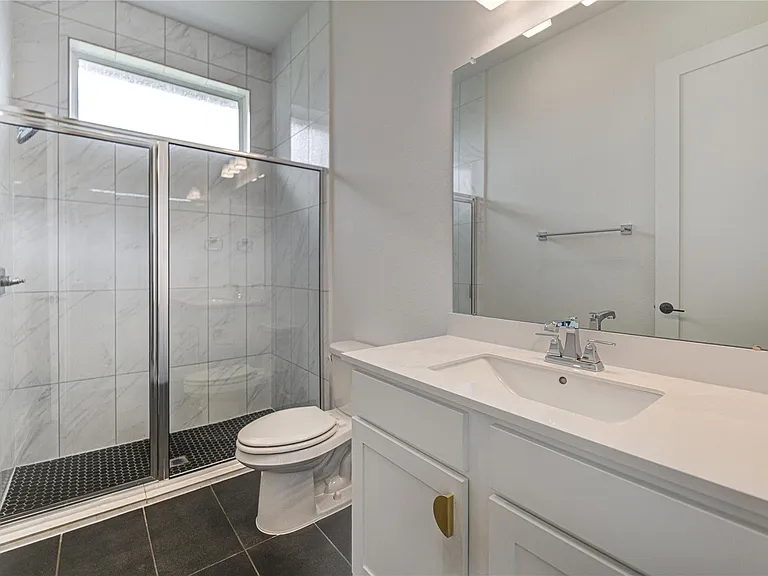 10318 Fountain Shore Dr — Photo 24