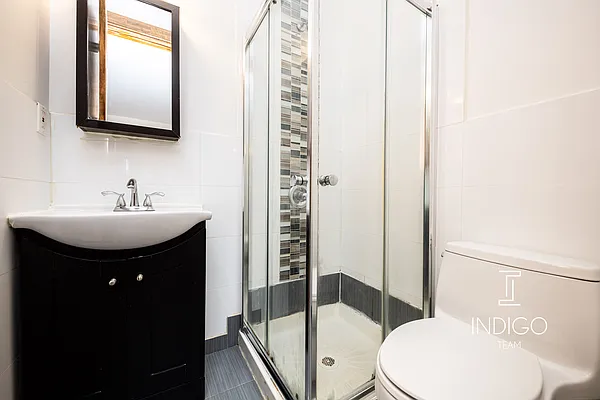 Rented by Compass | media 47