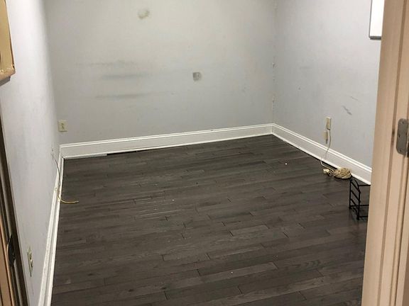 5th image of 5860 Market St APT 1