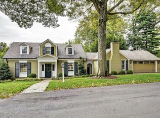 189 Bow Ln, Indian Hills, KY 40207
