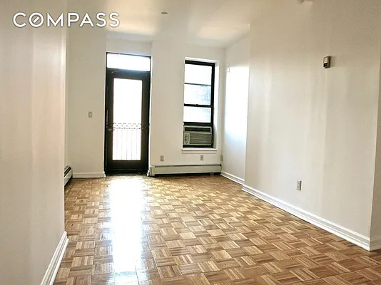 Rented by Compass | media 58
