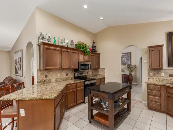 10633 E COOPERS HAWK Drive, Sun Lakes, AZ 85248