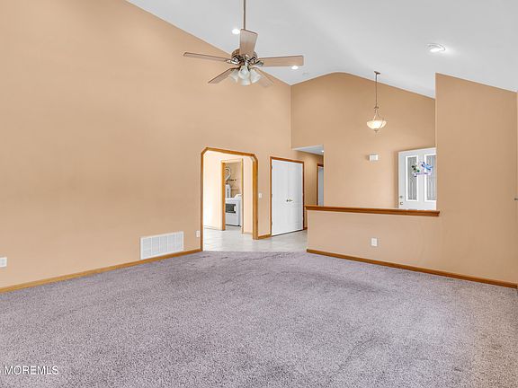 5th image of 128 Sloop Creek Road