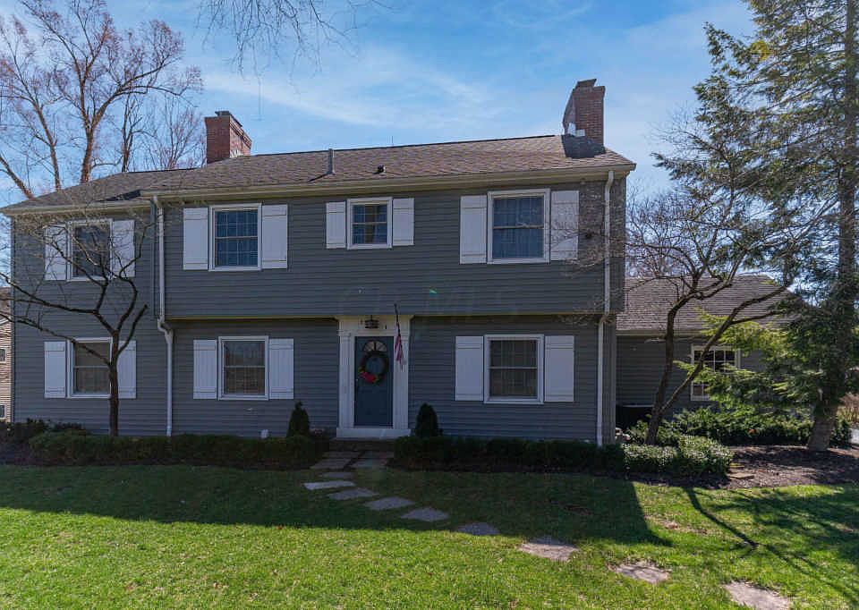 1st image of 761 Highland Dr