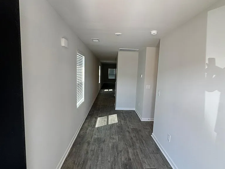 470 Ladyfish Loop — Photo 3