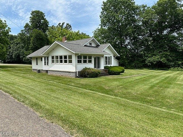 1st image of 3875 Roseville Rd