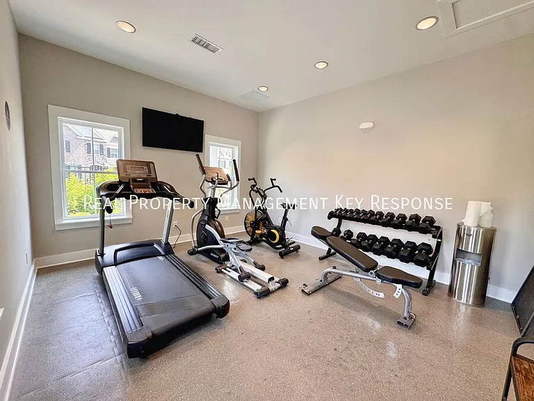 153 Grandstand Blvd — Photo 4