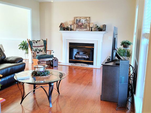 3rd image of 810 George Edward Via