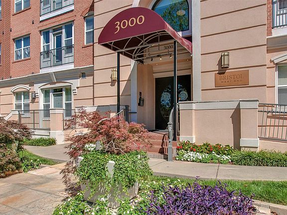 2nd image of 3000 Vanderbilt Pl APT 417