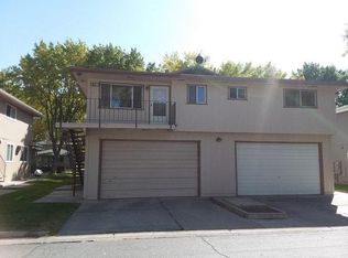 611 Oakwood Dr, Sparks, NV 89431
