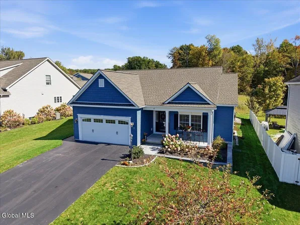 21 Woodlake Drive, Saratoga Springs, NY 12866