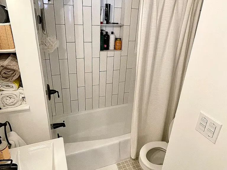 195 Beacon St #3 — Photo 11