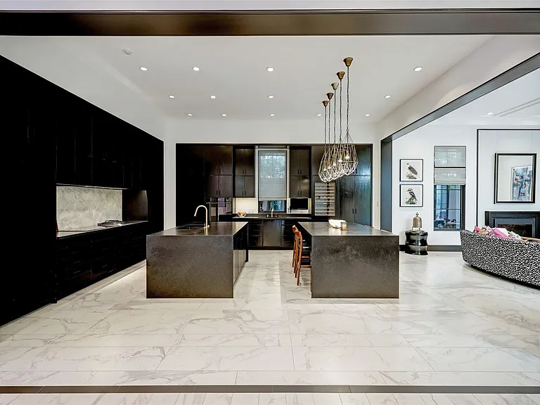2521 Westgate Dr — Photo 25