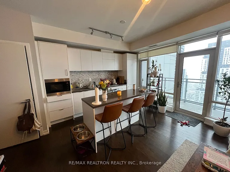 21 Widmer St #2906 — Photo 5