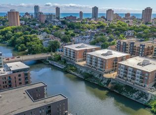 1905 N Water St APT 300, Milwaukee, WI
