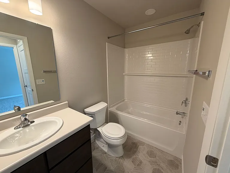 621 Schewe Rd — Photo 30