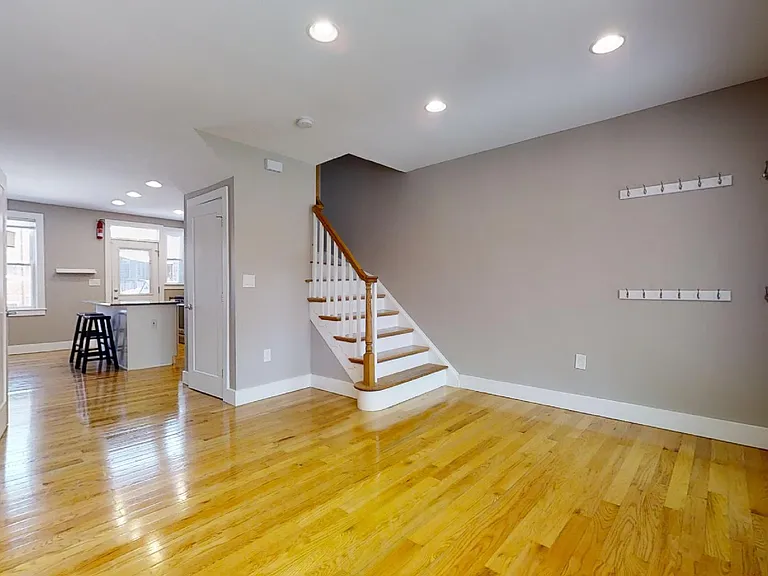 12 Hawaii Ave NE — Photo 6