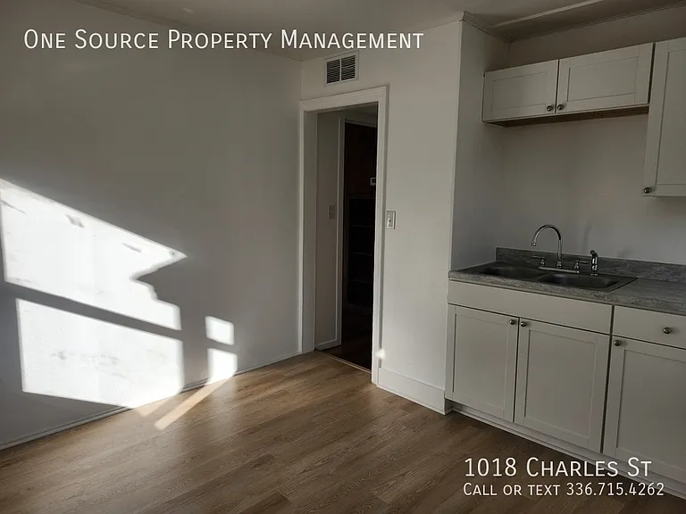 1018 Charles St — Photo 4