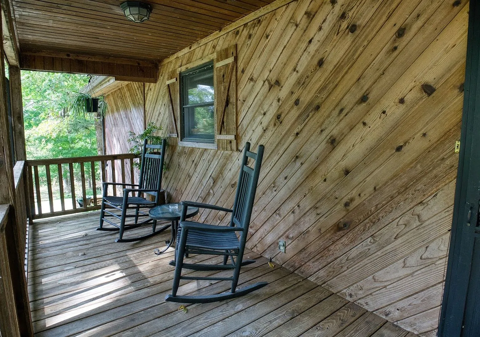 Monthly Waterfront Cabin with Slip — Photo 4