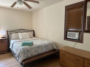 94 Ocean Rd, Ocracoke, NC 27960