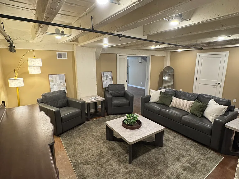 223 S Grand St #202 — Photo 2