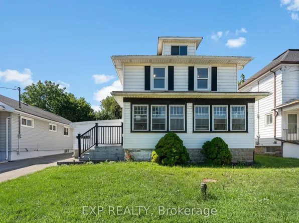 221 Bowen Rd, Fort Erie, ON L2A 2Y6