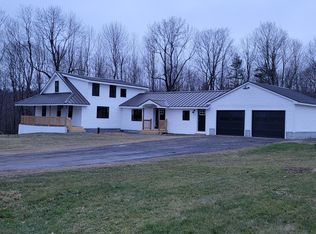 238 Sadie Dunn Rd, Mount Vernon, ME 04352