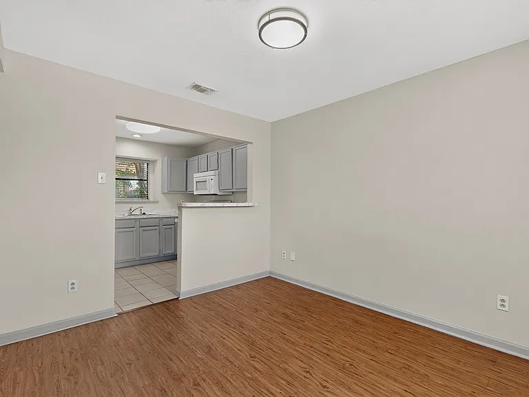 1700 Wheatfield Dr — Photo 14