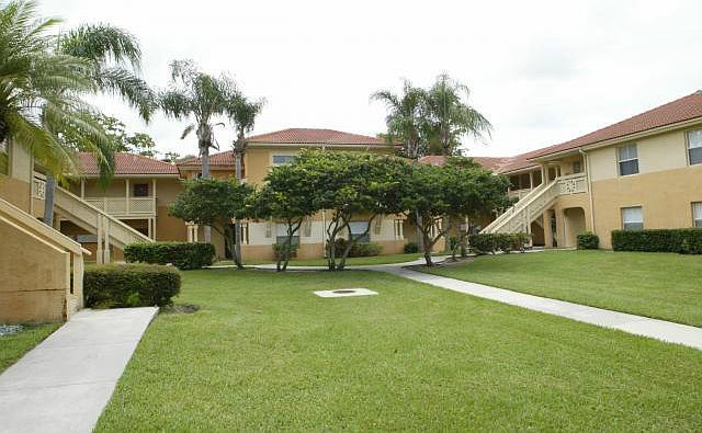 2nd image of 4799 Via Palm Lakes #1
