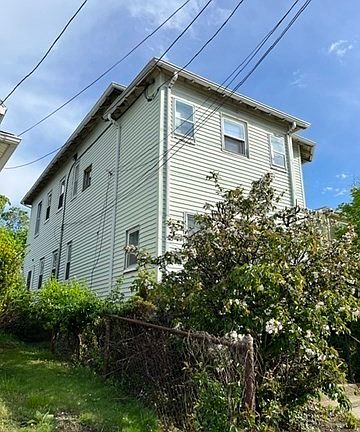 3rd image of 16 W Squantum St