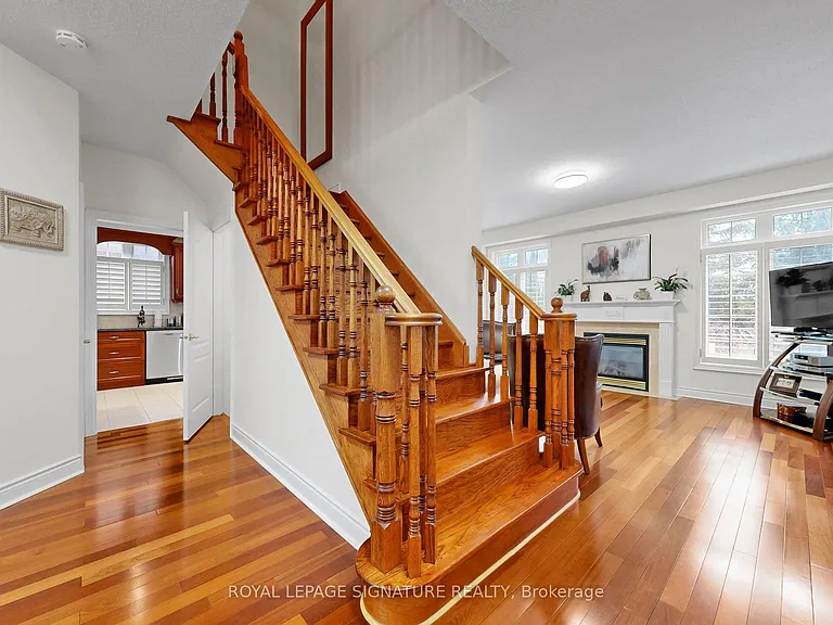 1590 Hallstone Rd — Photo 14