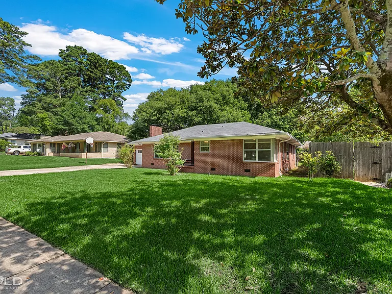 406 Monrovia St — Photo 4