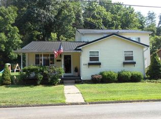 110 Valley Dr, Ripley, WV 25271