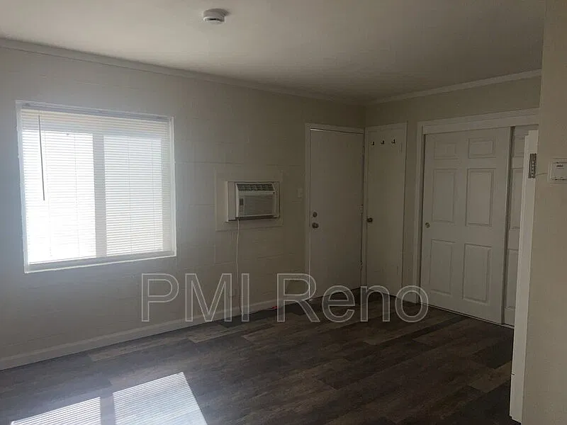 Studio, 1.0 bath, 388 sqft, $1,000 — Photo 3