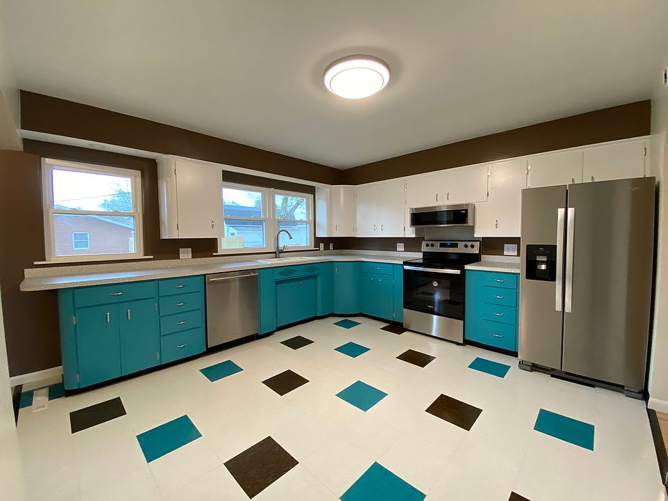 Retro mid-century modern updated kitchen.