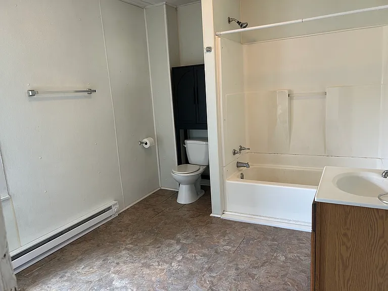 307 Kinder Ave #2 — Photo 8