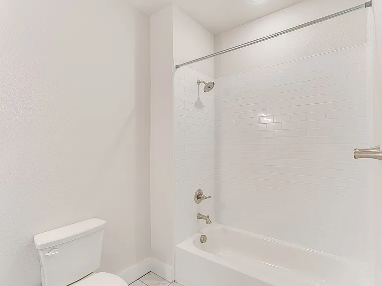 3133 Greene Ave #2028 — Photo 17