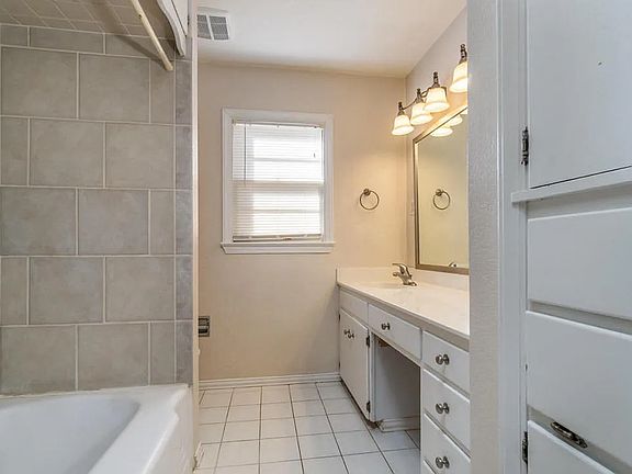 5th image of 1831 Lawson Ln