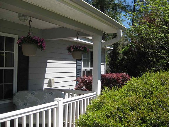 3rd image of 16 Belmont Ct