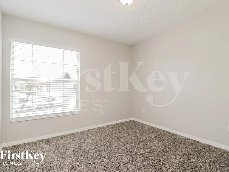 211 Oak Branch Dr — Photo 10