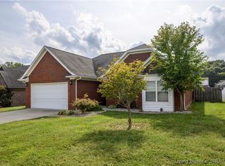 2354 Buttercup Cir, Sellersburg, IN 47172