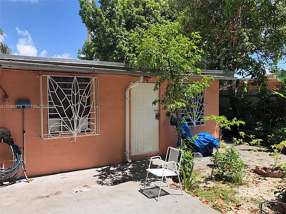 3rd image of 770 E 17th St