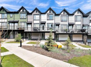 16 SE Evanscrest Park NW, Calgary, AB T3P 1R3