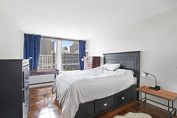 Rented by Compass | media 9