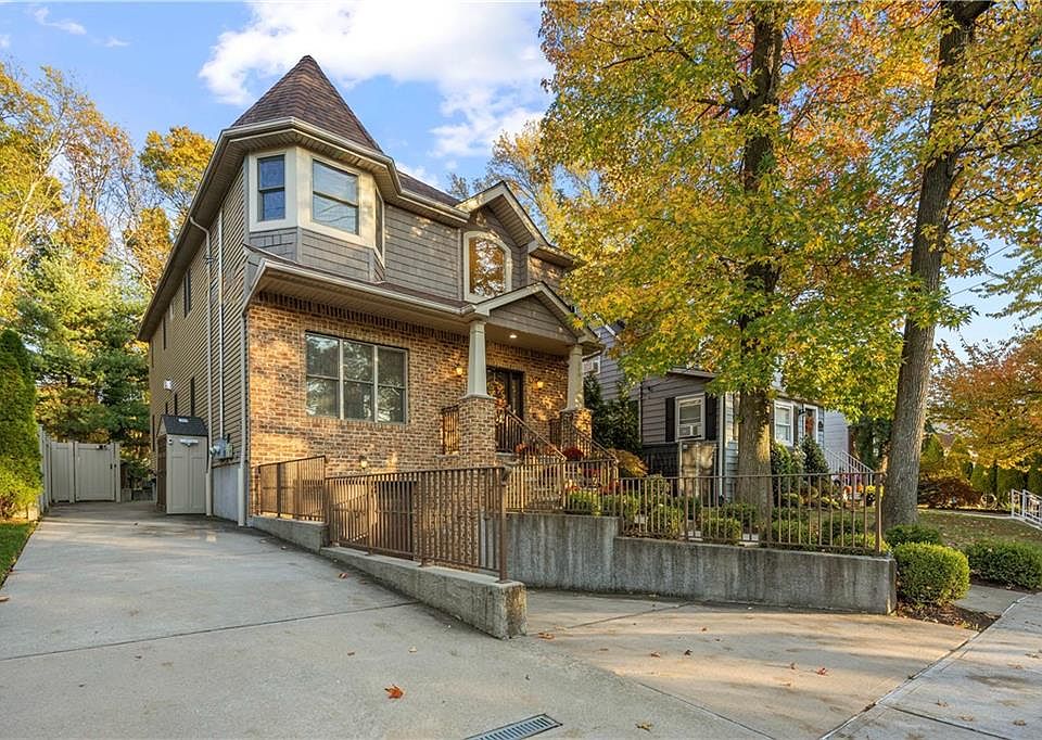 1st image of 109 Madsen Ave