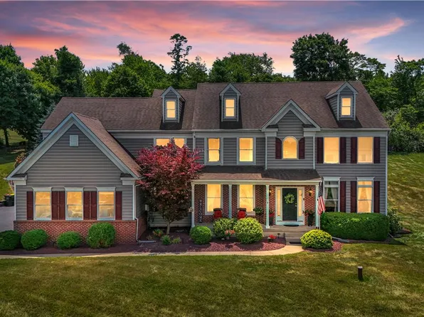 2760 Valley View Rd, Hellertown, PA 18055