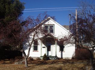 303 E Adams Ave, Fairfield, IA 52556