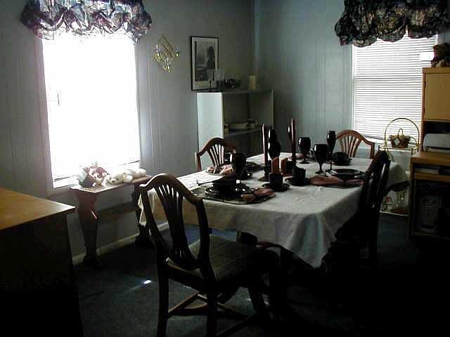 2nd image of 501 N Park Pl