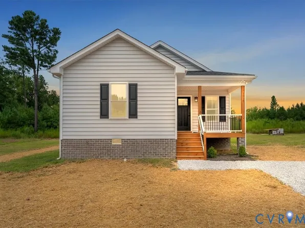 1010 Nottoway Ave, Blackstone, VA 23824