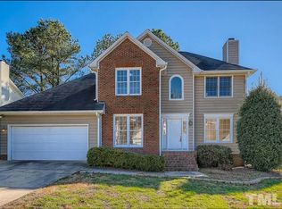 901 Greendale Ct, Apex, NC 27502